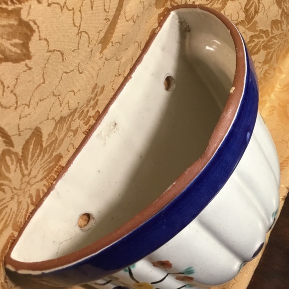 Mexican Talavera Wall Planter Handmade Hand Painted Pottery Planter Wall Pocket - Picture 4 of 11